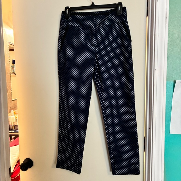Pants - EUC  Roz & Ali Navy Blue W White Dots Skinny Pants (4)